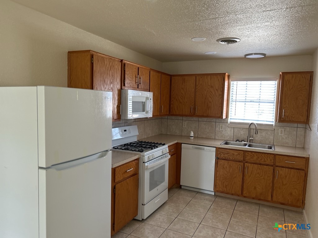 1208 Ridgemont Drive Killeen, TX 76549 - Photo 4 of 11