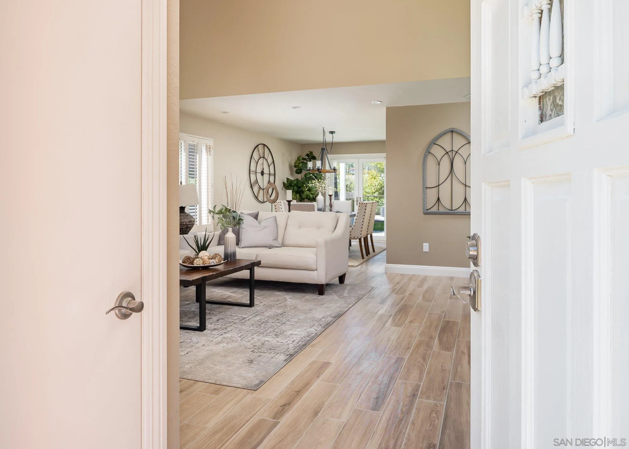 1414 Flair Encinitas Drive Encinitas, CA 92024 - Photo 2 of 41 a living room with furniture and a window