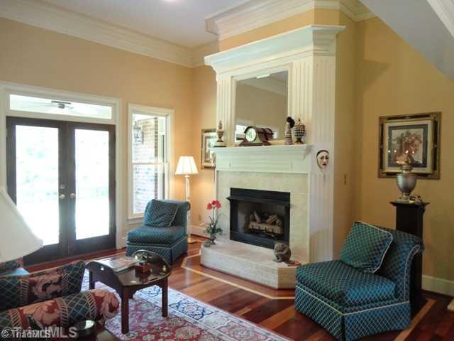 2170 Knight Road Kernersville, NC 27284 - Photo 3 of 16 Living Room.