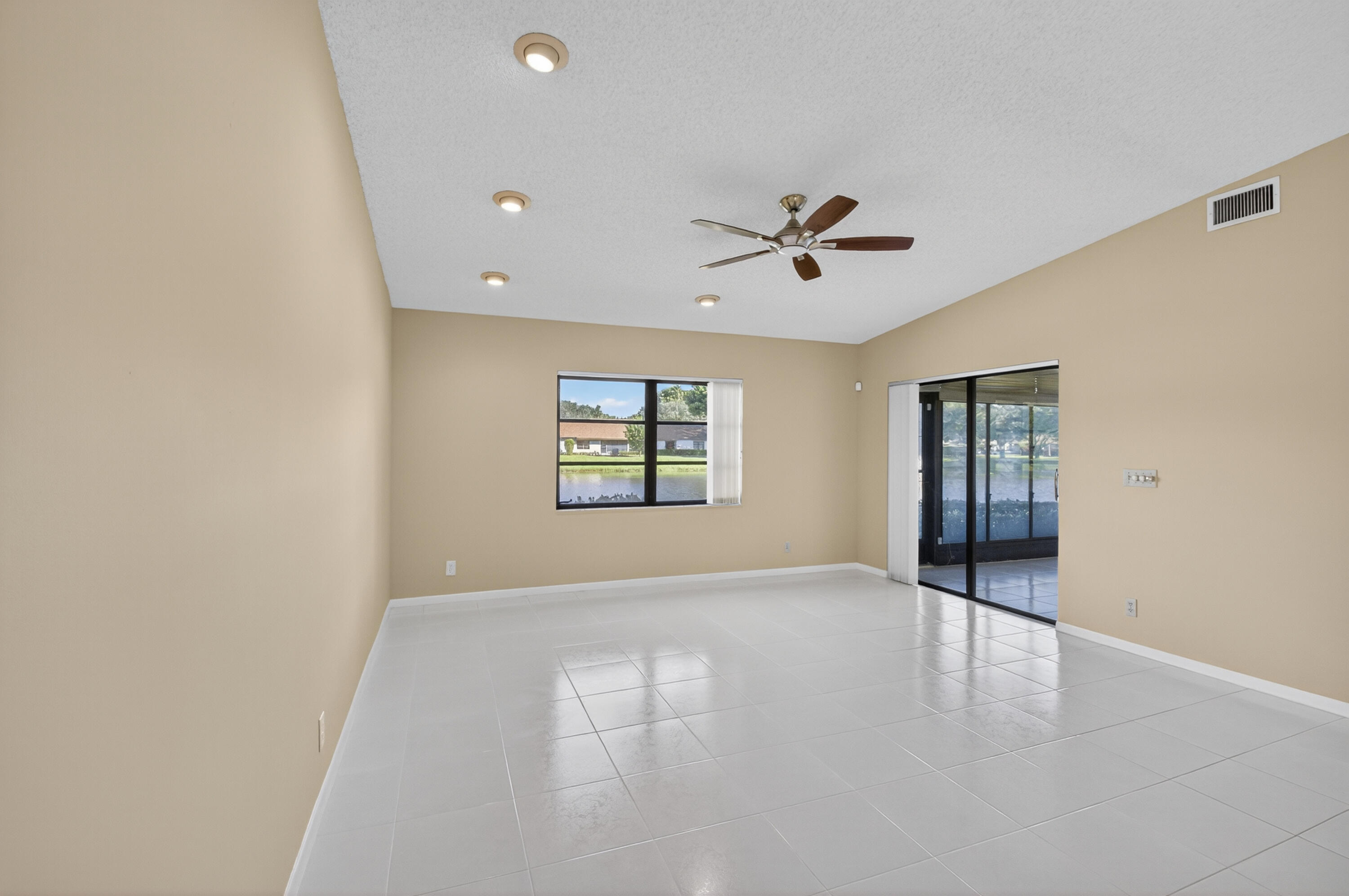 8205 Springview Terrace Boca Raton, FL 33496 - Photo 10 of 41 DSC_5612