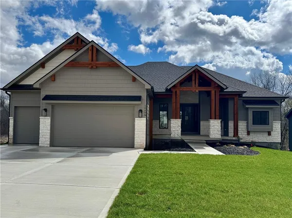 $786,900 | 12475 North Arbor Way, Platte City, MO 64079