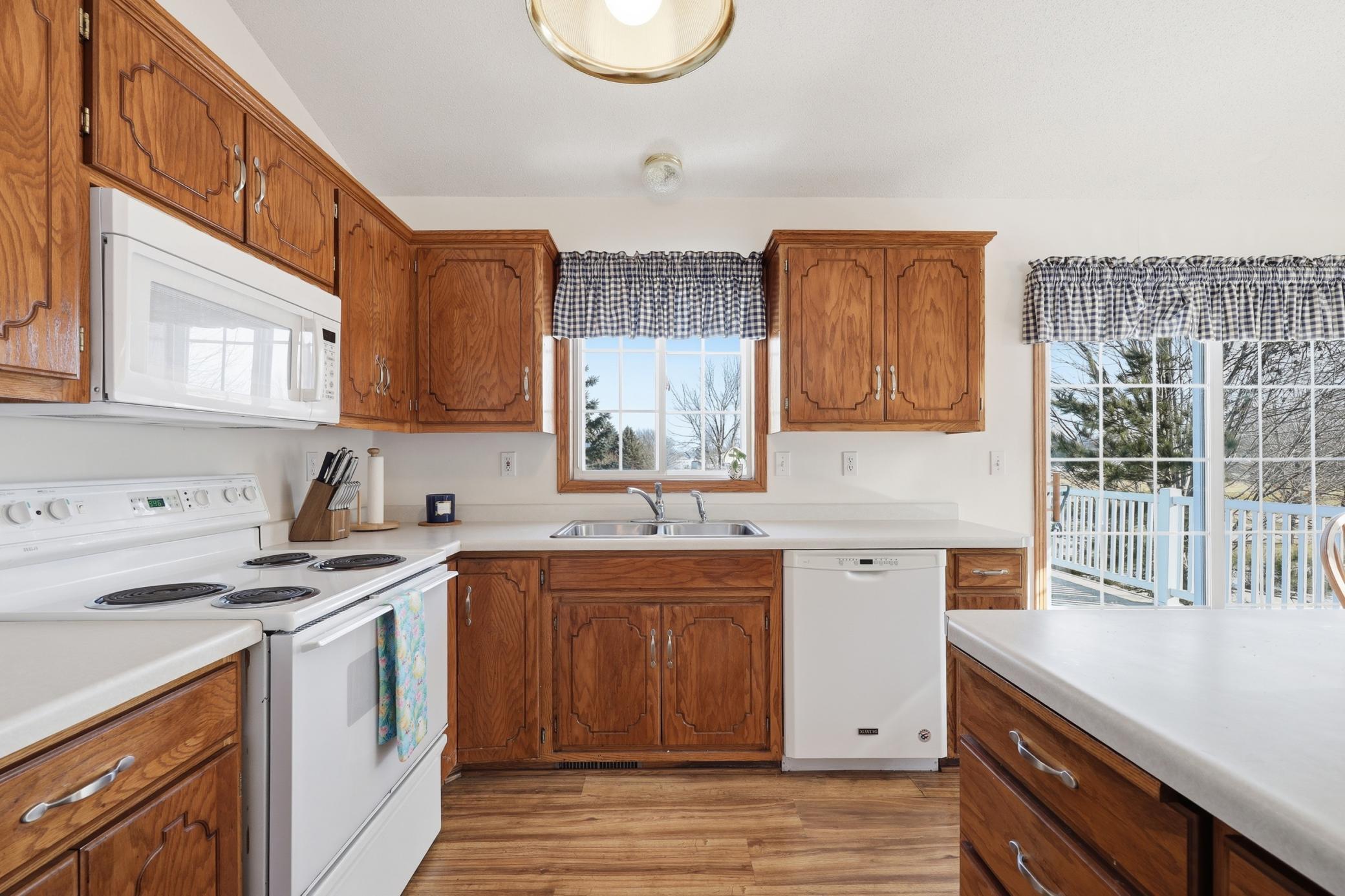 403 Gumtree Street East St. Joseph, MN 56374 - Photo 8 of 36