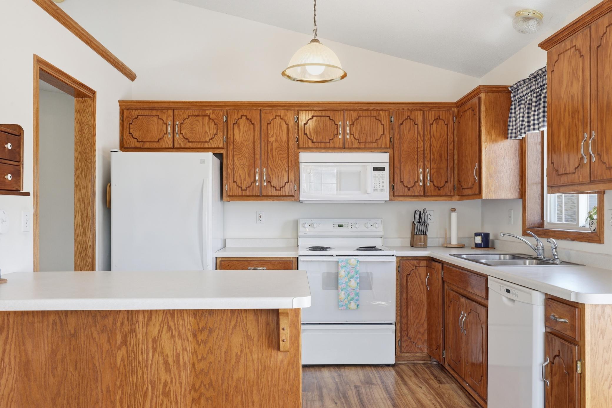 403 Gumtree Street East St. Joseph, MN 56374 - Photo 9 of 36