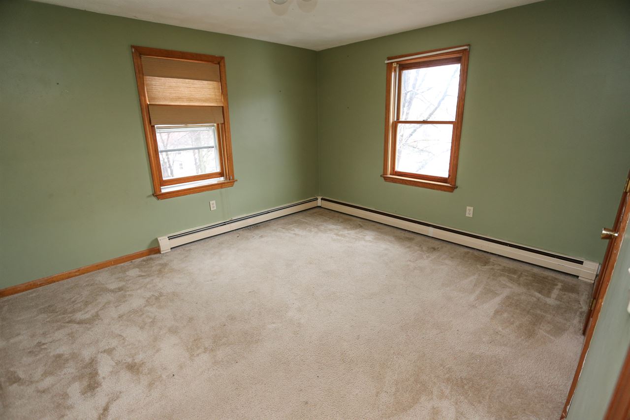 18 L Phillip Road Derry, NH 03038 - Photo 14 of 29