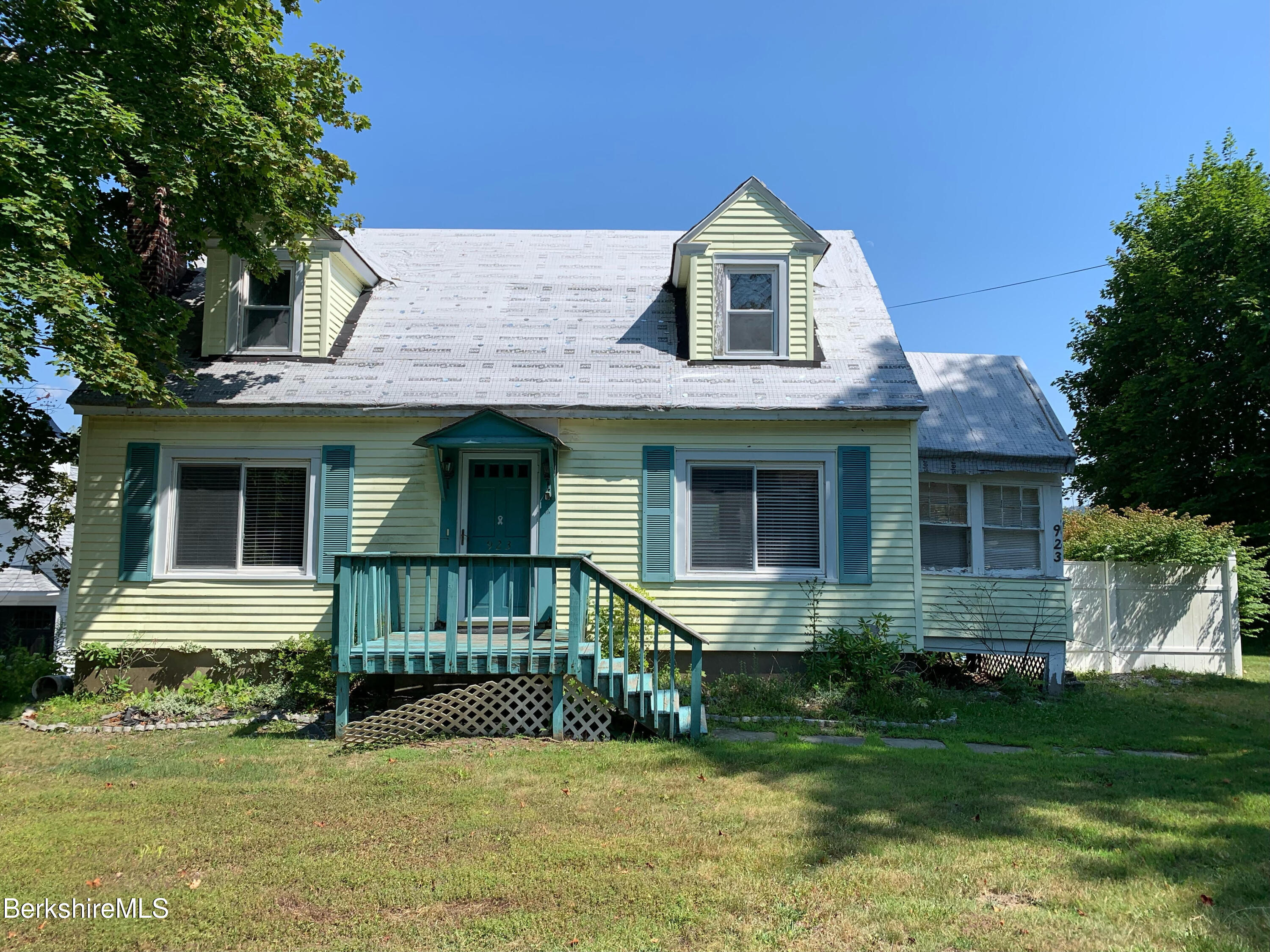 923 Holmes Road Pittsfield, MA 01201 - Photo 1 of 21 unnamed (1)
