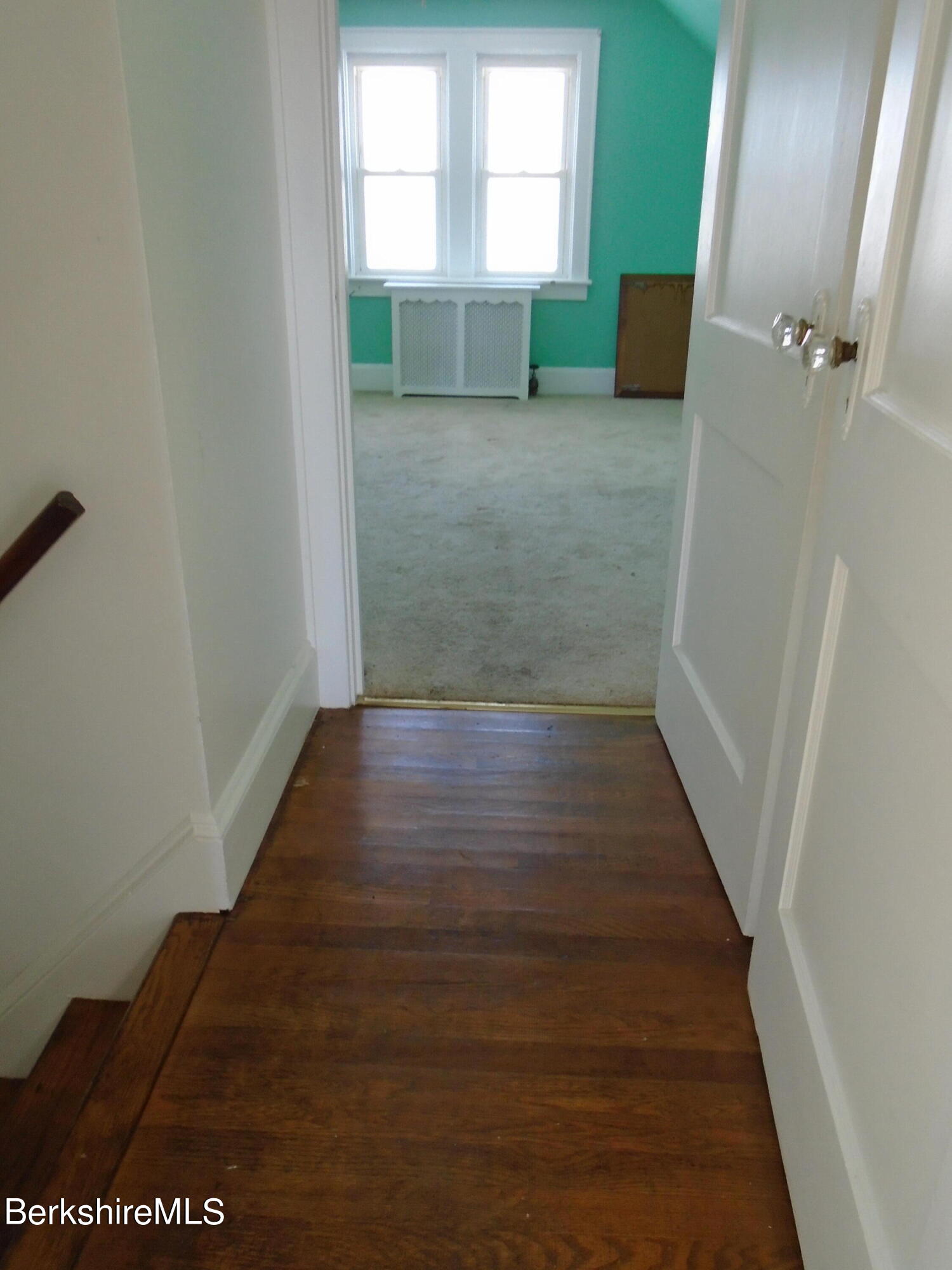 923 Holmes Road Pittsfield, MA 01201 - Photo 14 of 21 DSC02009