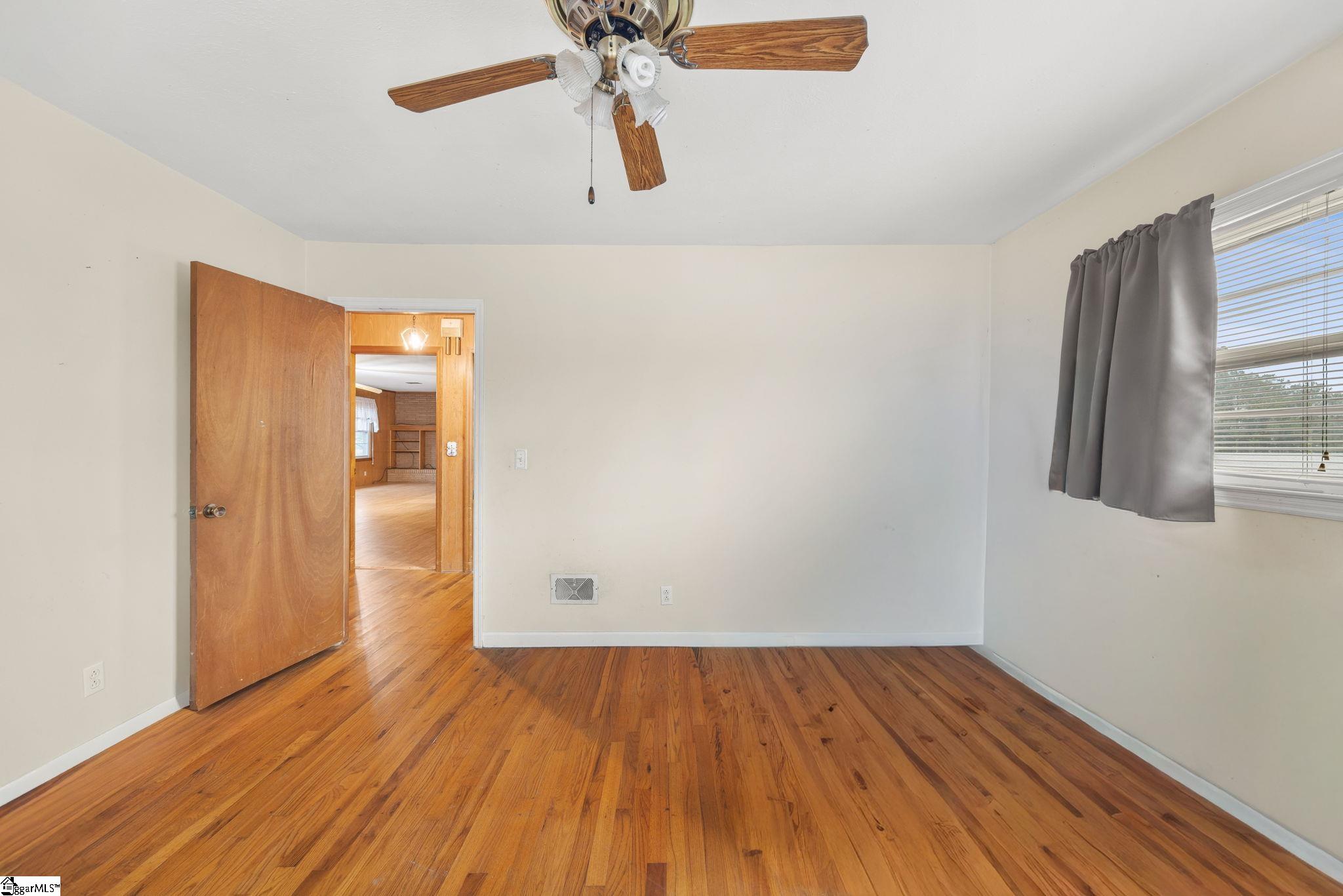 1592 Highway 357 Lyman, SC 29365 - Photo 8 of 37