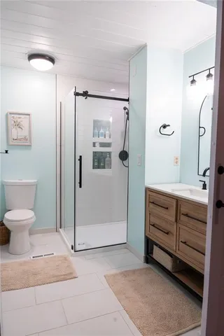 $330,000 | 3524 South Maybrook Avenue, Independence, MO 64055