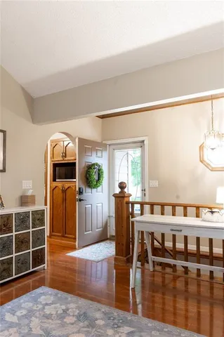 $330,000 | 3524 South Maybrook Avenue, Independence, MO 64055