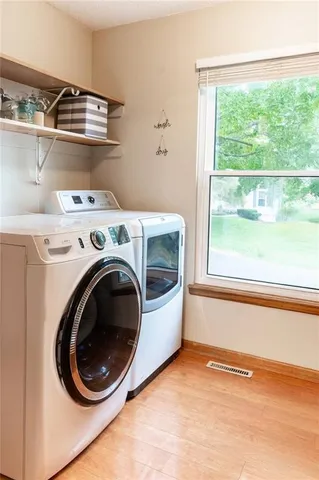 $330,000 | 3524 South Maybrook Avenue, Independence, MO 64055