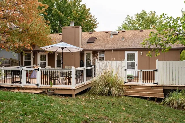 $330,000 | 3524 South Maybrook Avenue, Independence, MO 64055