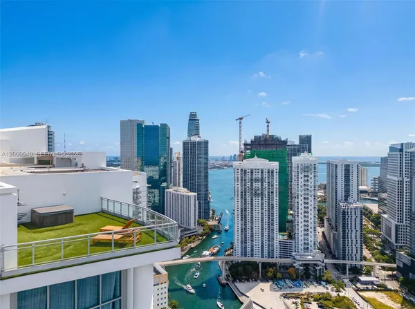 $20,000 | The Ivy Condominiums, Miami, FL 33130