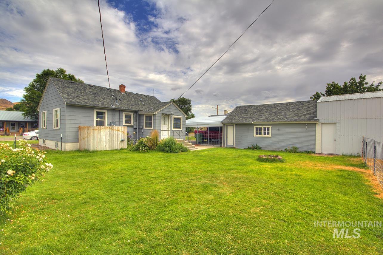 351 West Main Street South Vale, OR 97918 - Photo 27 of 33 Spacious green lawn with a detached garage and an additional outbuilding