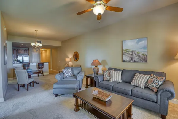 $2,200 | 101 West Bank, Unit 22, Horseshoe Bay, TX 78657