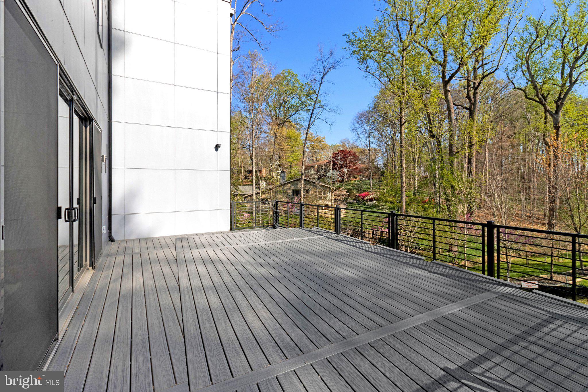 3525 Glenbrook Road Fairfax, VA 22031 - Photo 97 of 111 Tranquil setting, cant believe so close to beltway