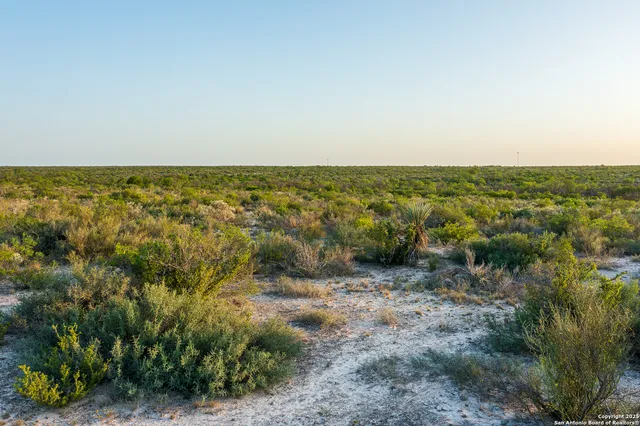 $8,000,000 | 277 Us -277, Brackettville, TX 78832