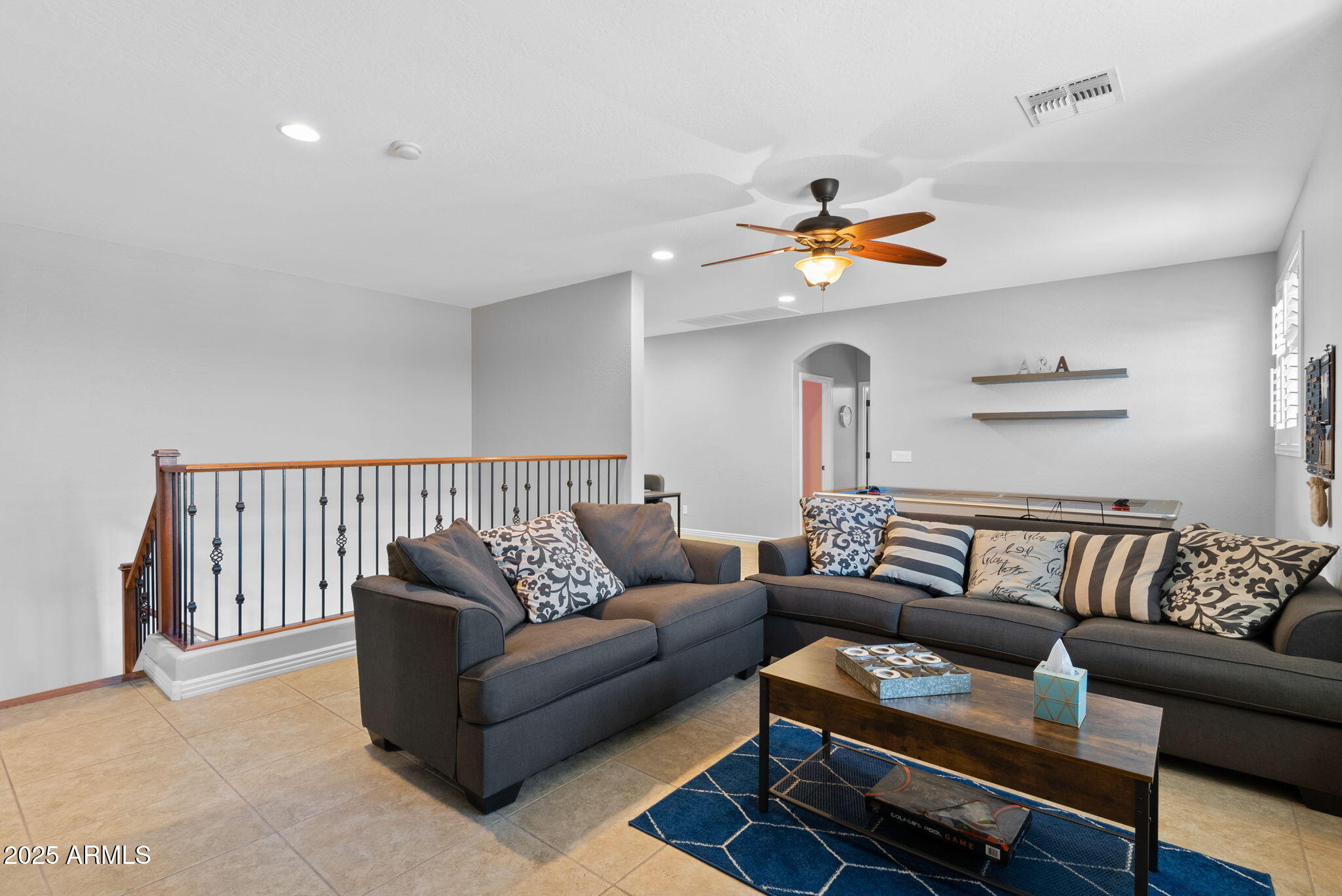 1918 West Bonanza Lane Phoenix, AZ 85085 - Photo 24 of 50 24-web-or-mls-20 - Spacious Loft