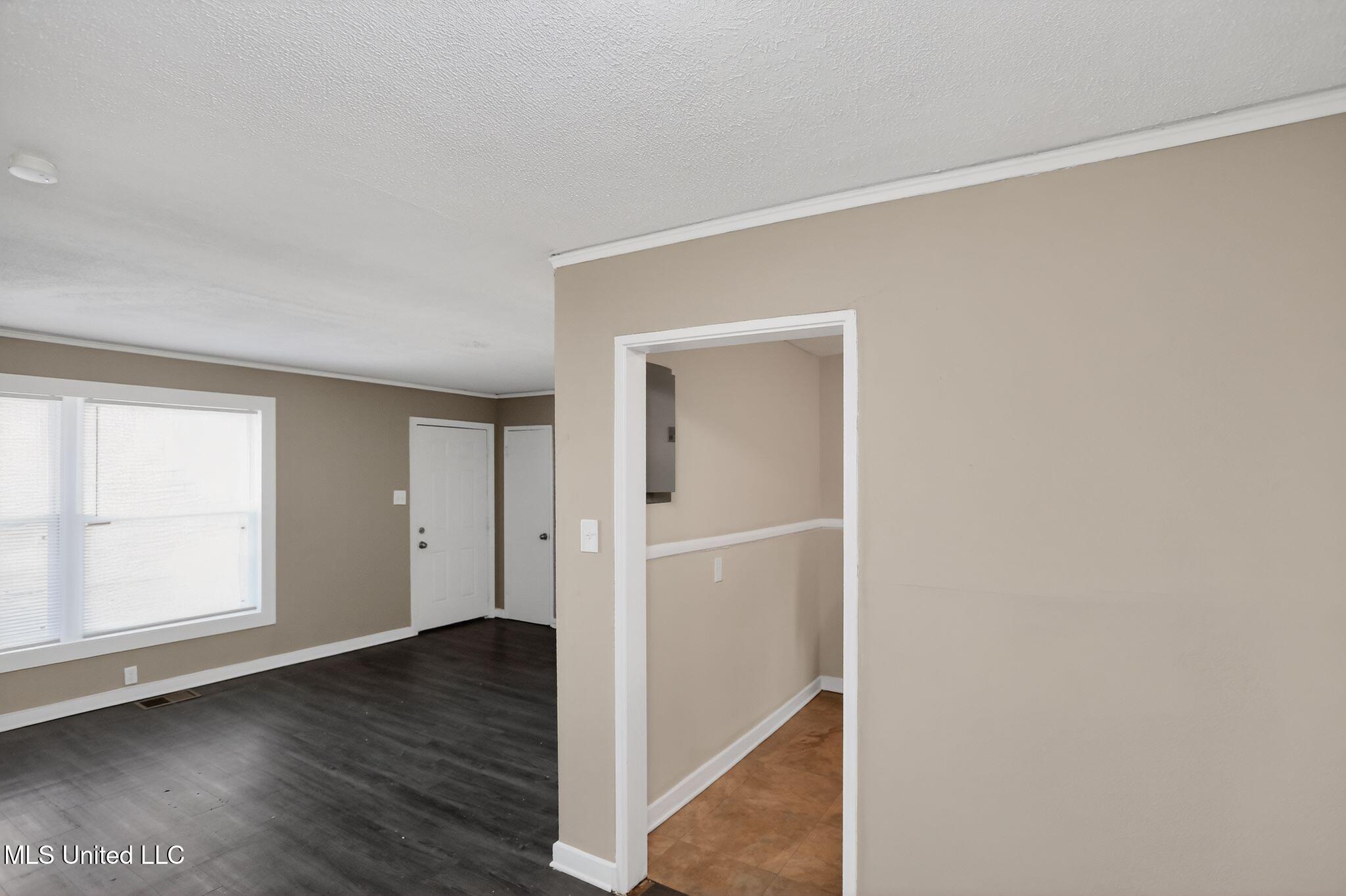 421 Benning Road Jackson, MS 39206 - Photo 11 of 37 37_421_Benning_Rd_Jackson_MS_39206-Other