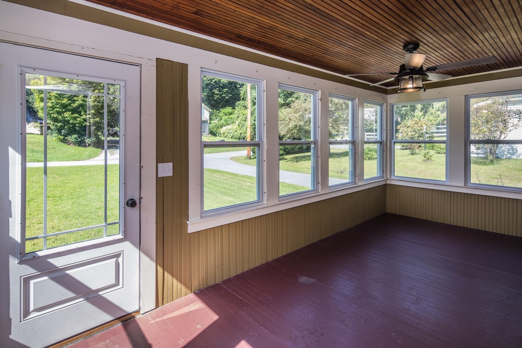 18 Pleasant Street Proctor, VT 05765 - Photo 6 of 40