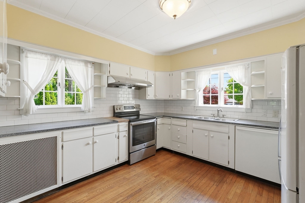 38 Round Hill Road Northampton, MA 01060 - Photo 18 of 42