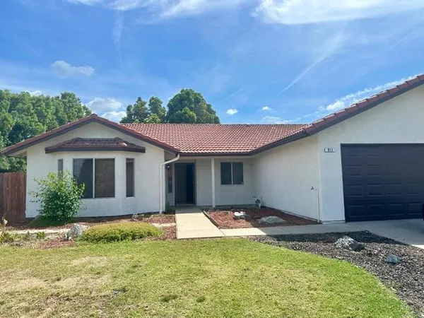 $389,950 | 911 3rd Street, Sanger, CA 93657