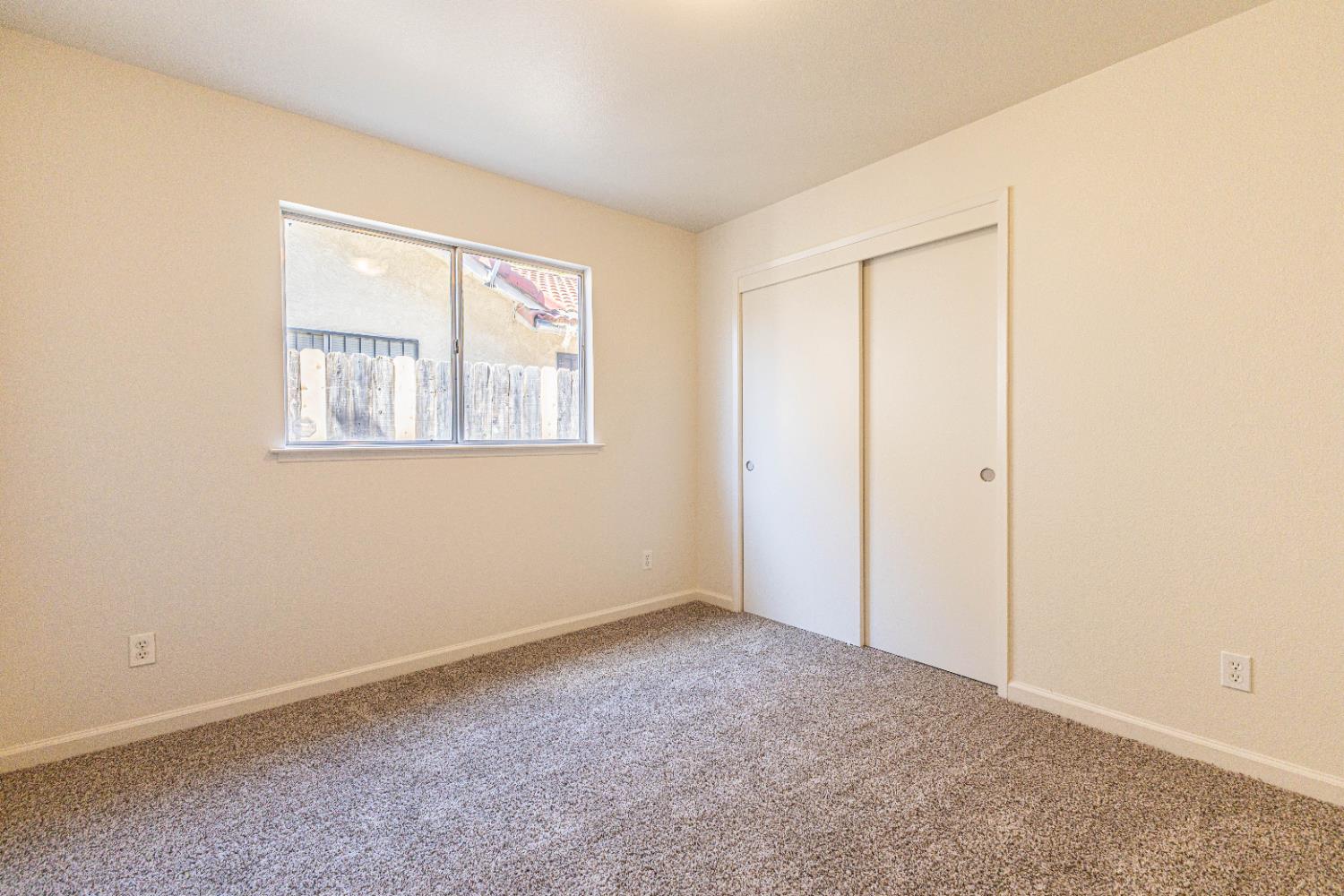 911 3rd Street Sanger, CA 93657 - Photo 11 of 22