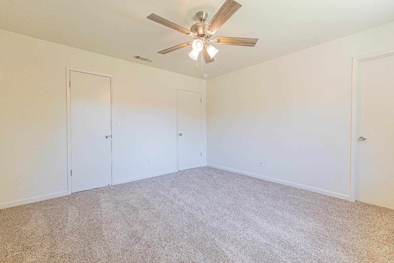 911 3rd Street Sanger, CA 93657 - Photo 12 of 22