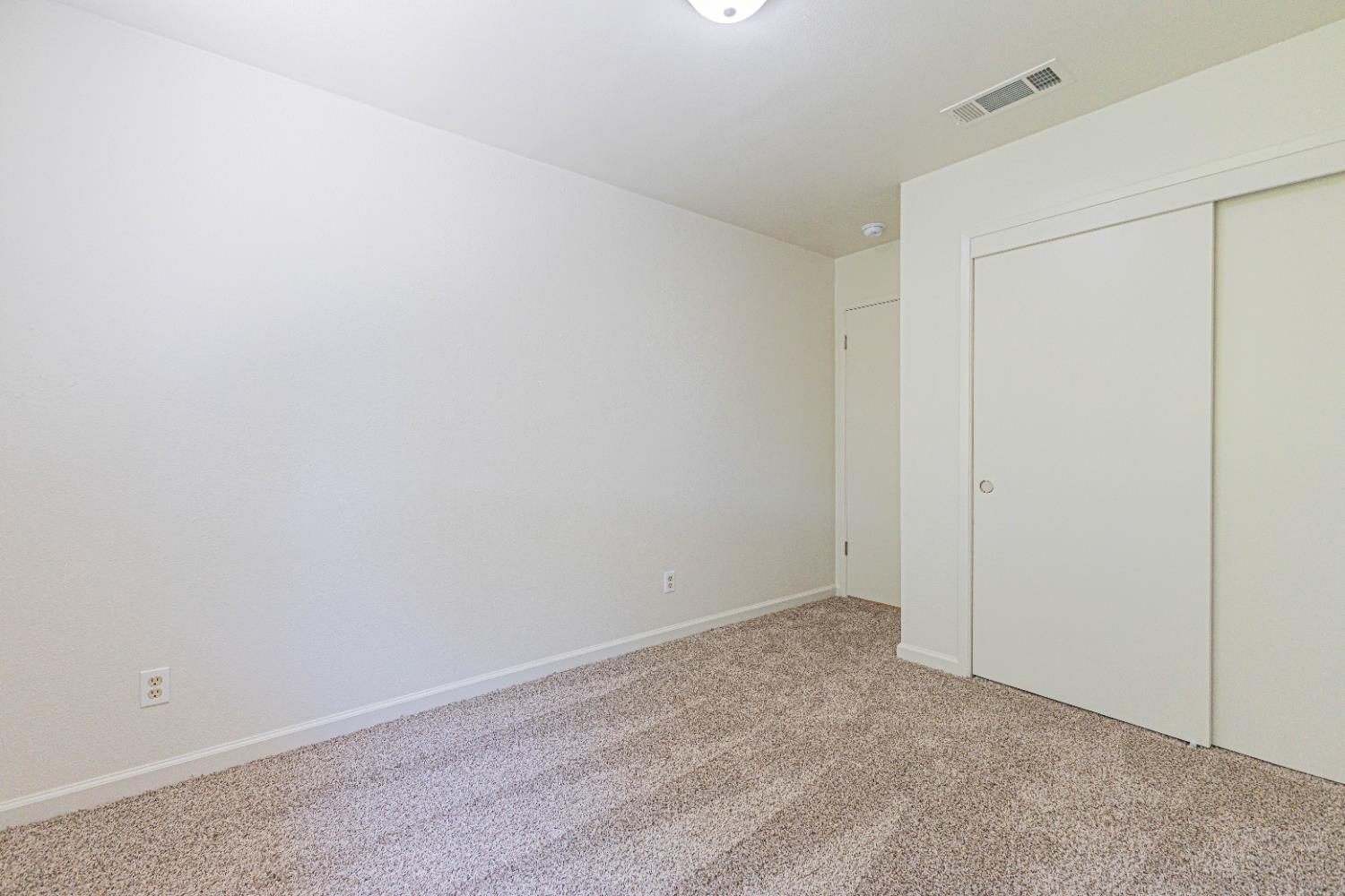 911 3rd Street Sanger, CA 93657 - Photo 13 of 22