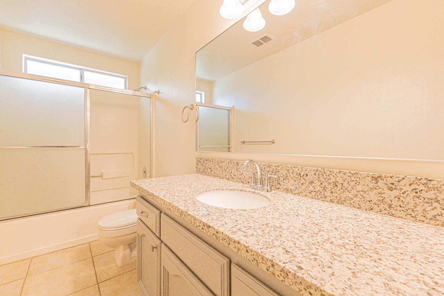 911 3rd Street Sanger, CA 93657 - Photo 15 of 22