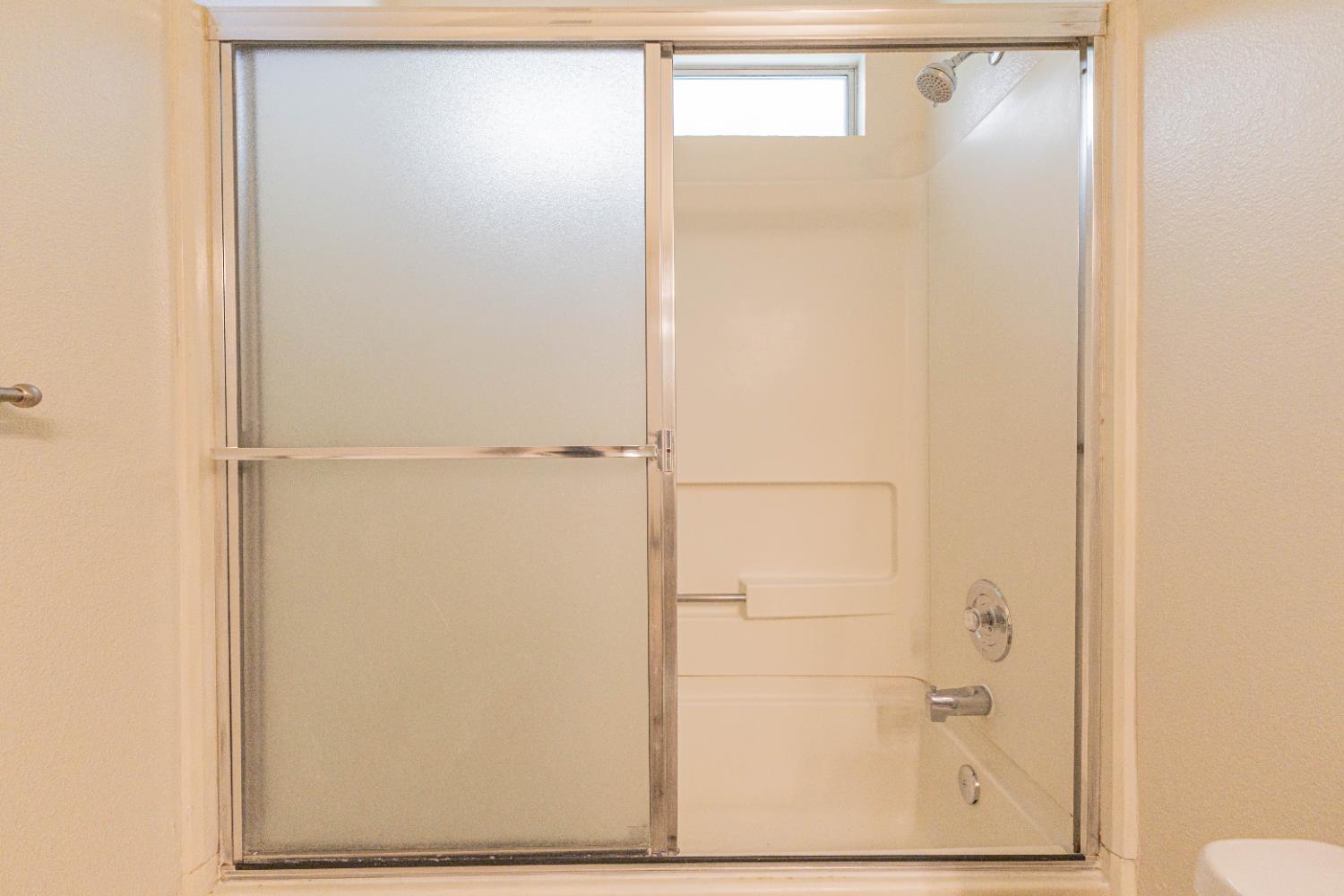 911 3rd Street Sanger, CA 93657 - Photo 18 of 22