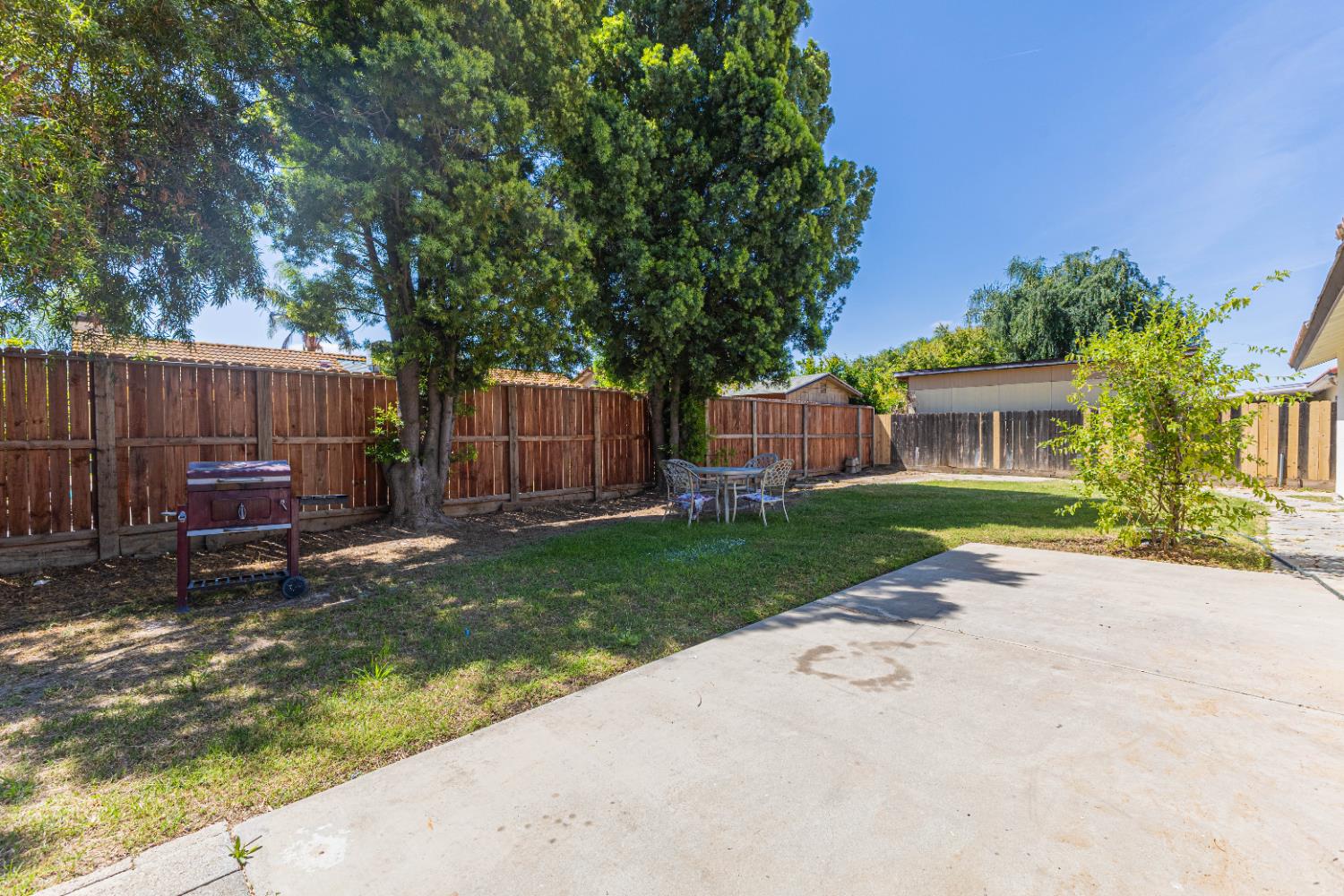 911 3rd Street Sanger, CA 93657 - Photo 20 of 22