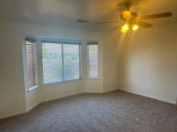 $389,950 | 911 3rd Street, Sanger, CA 93657