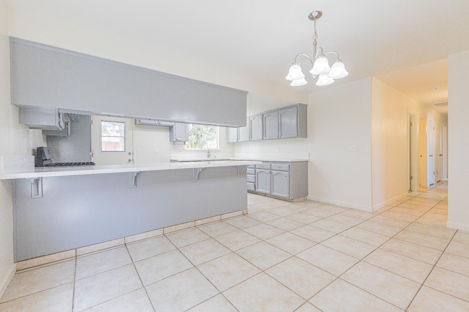 911 3rd Street Sanger, CA 93657 - Photo 9 of 22