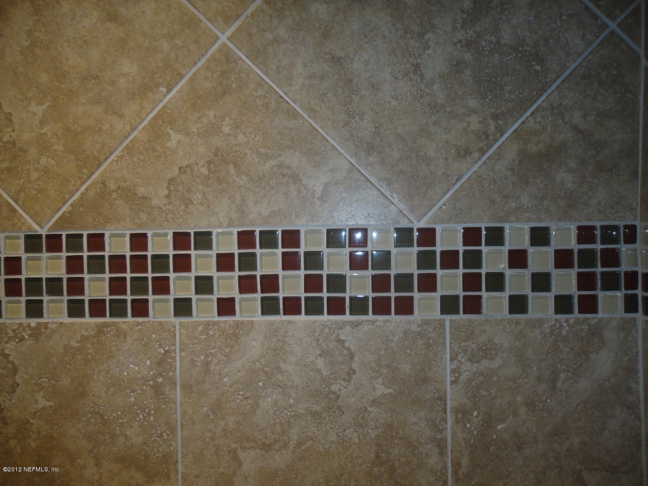 601 Mandalay Road Jacksonville, FL 32216 - Photo 15 of 25 Shower Surround in Guest area