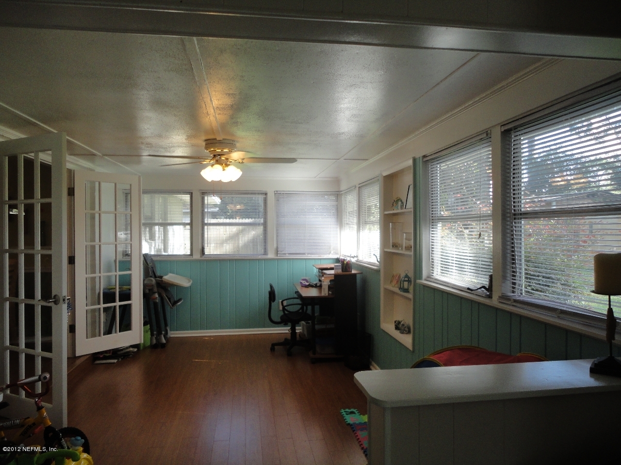 601 Mandalay Road Jacksonville, FL 32216 - Photo 10 of 25 Playroom or could be Dining Room