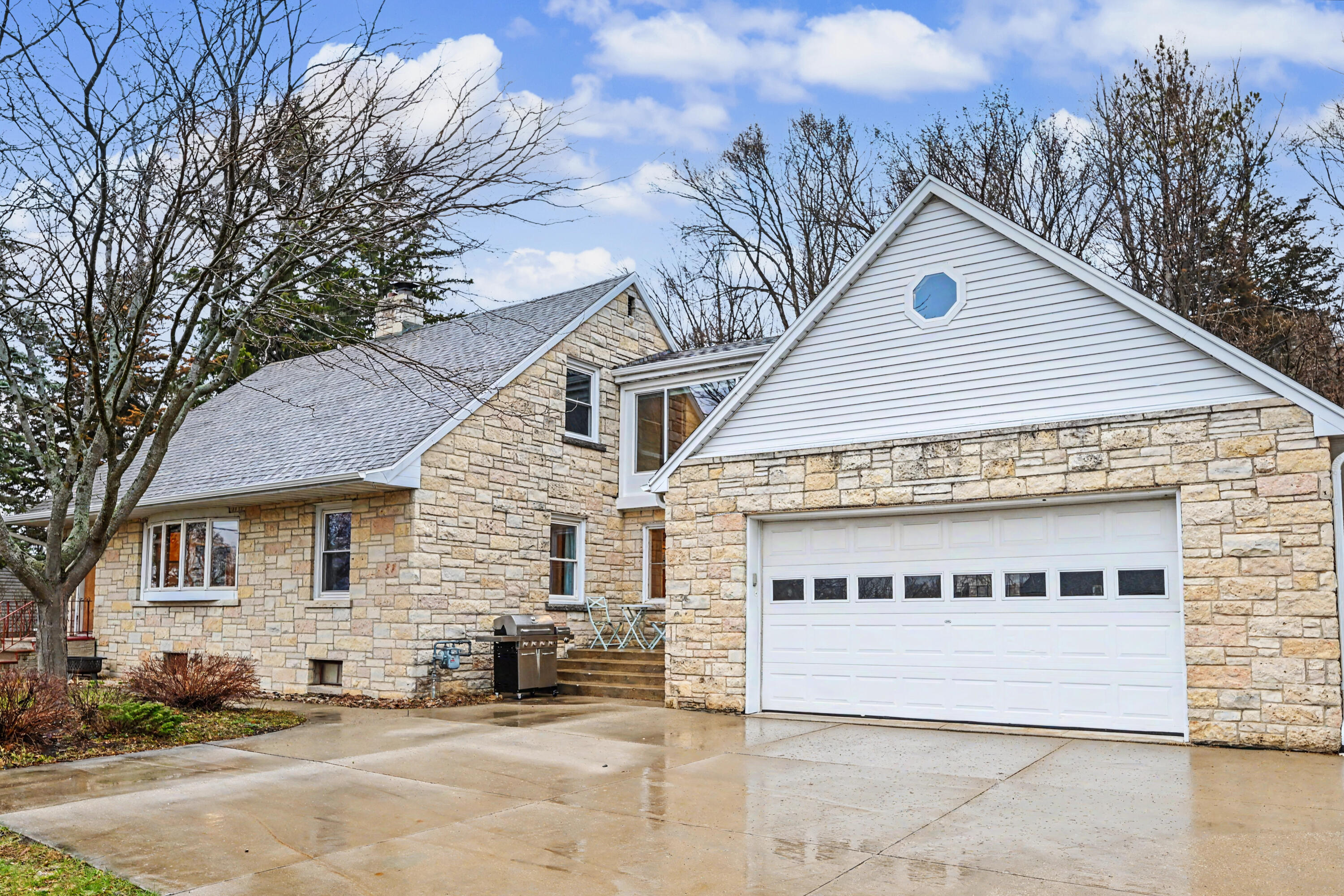 110 Polk Street Slinger, WI 53086 - Photo 1 of 1 Polk Ave