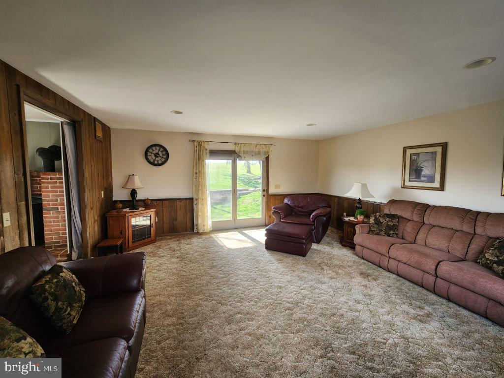 2575 Valley Road Manheim, PA 17545 - Photo 26 of 128 Gallery Image 26