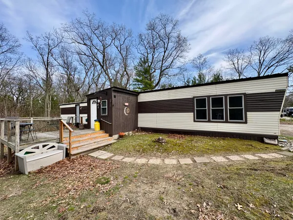 $224,900 | 7920 East Lake Road, Twin Lake, MI 49457