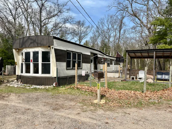 $224,900 | 7920 East Lake Road, Twin Lake, MI 49457