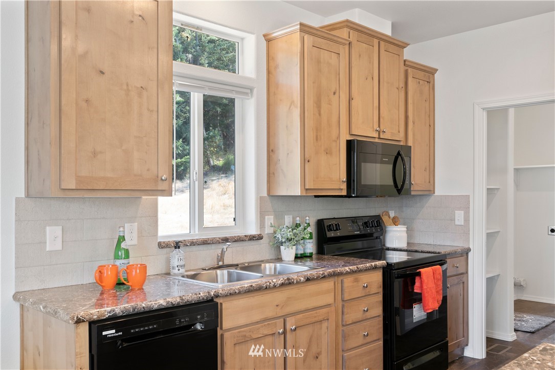 5243 Delphi Road Langley, WA 98260 - Photo 14 of 26 Gallery Image 14