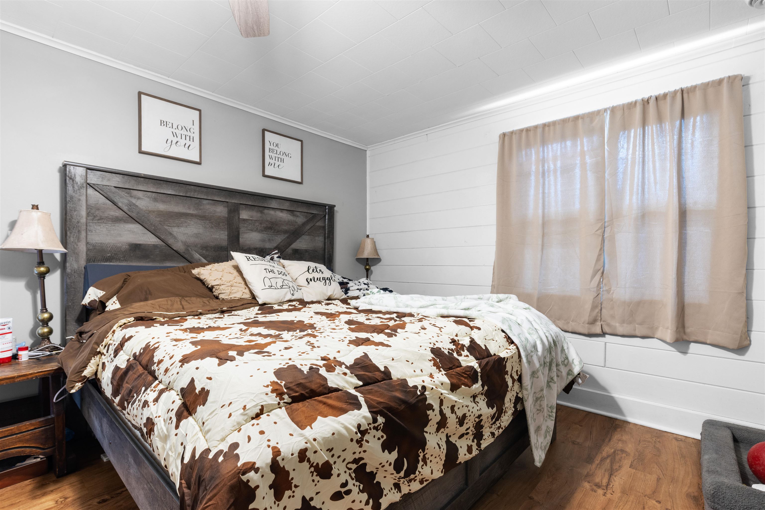 306 West Front Street Mount Morris, IL 61054 - Photo 9 of 15 a bedroom with a bed and a window