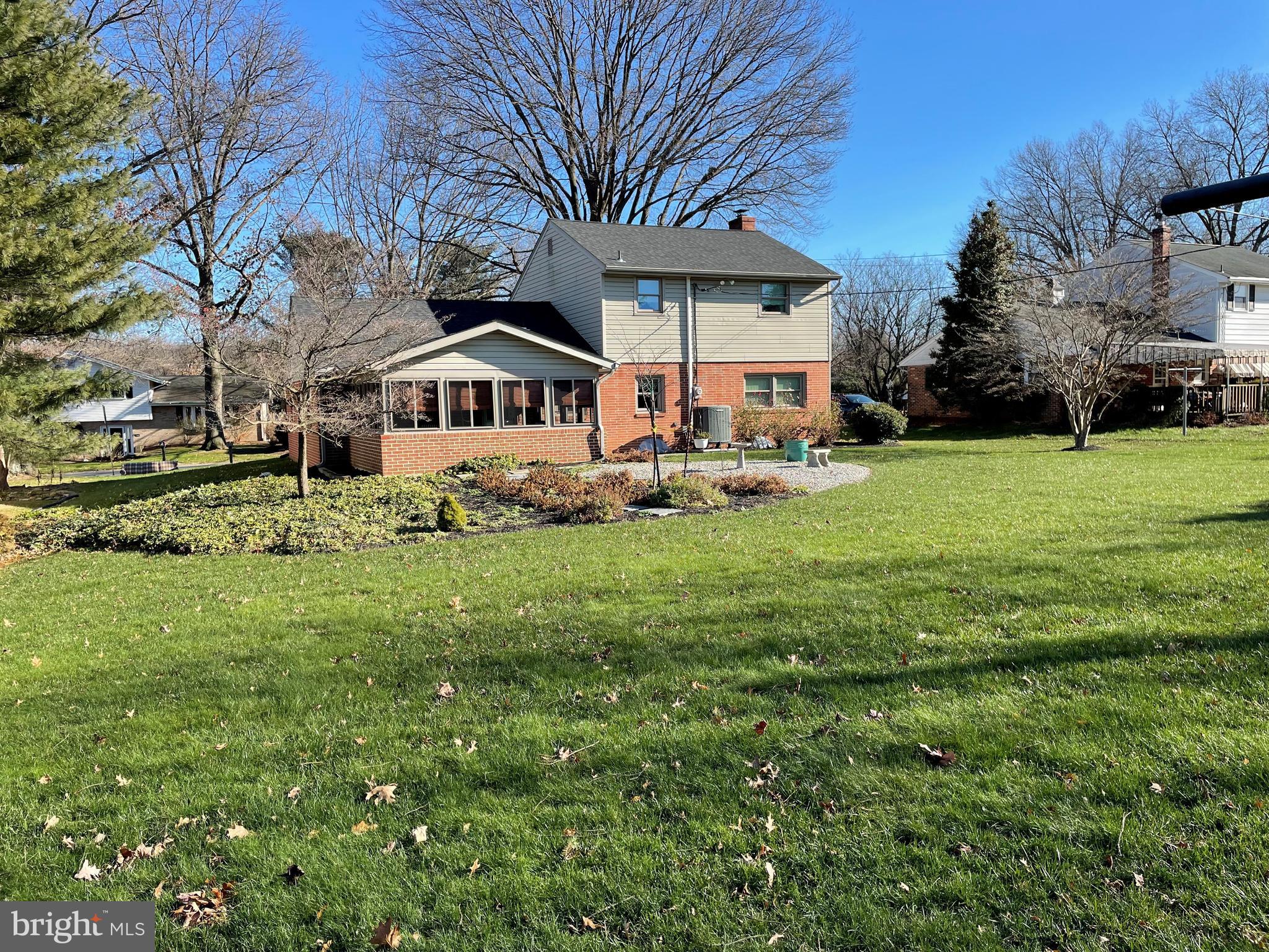 1148 Devonshire Road Lancaster, PA 17601 - Photo 3 of 23 Gallery Image 3