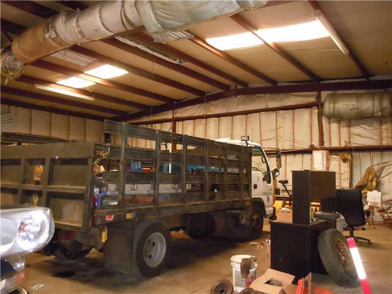 5102 Thoms Run Road Presto, PA 15142 - Photo 14 of 16 Warehouse.