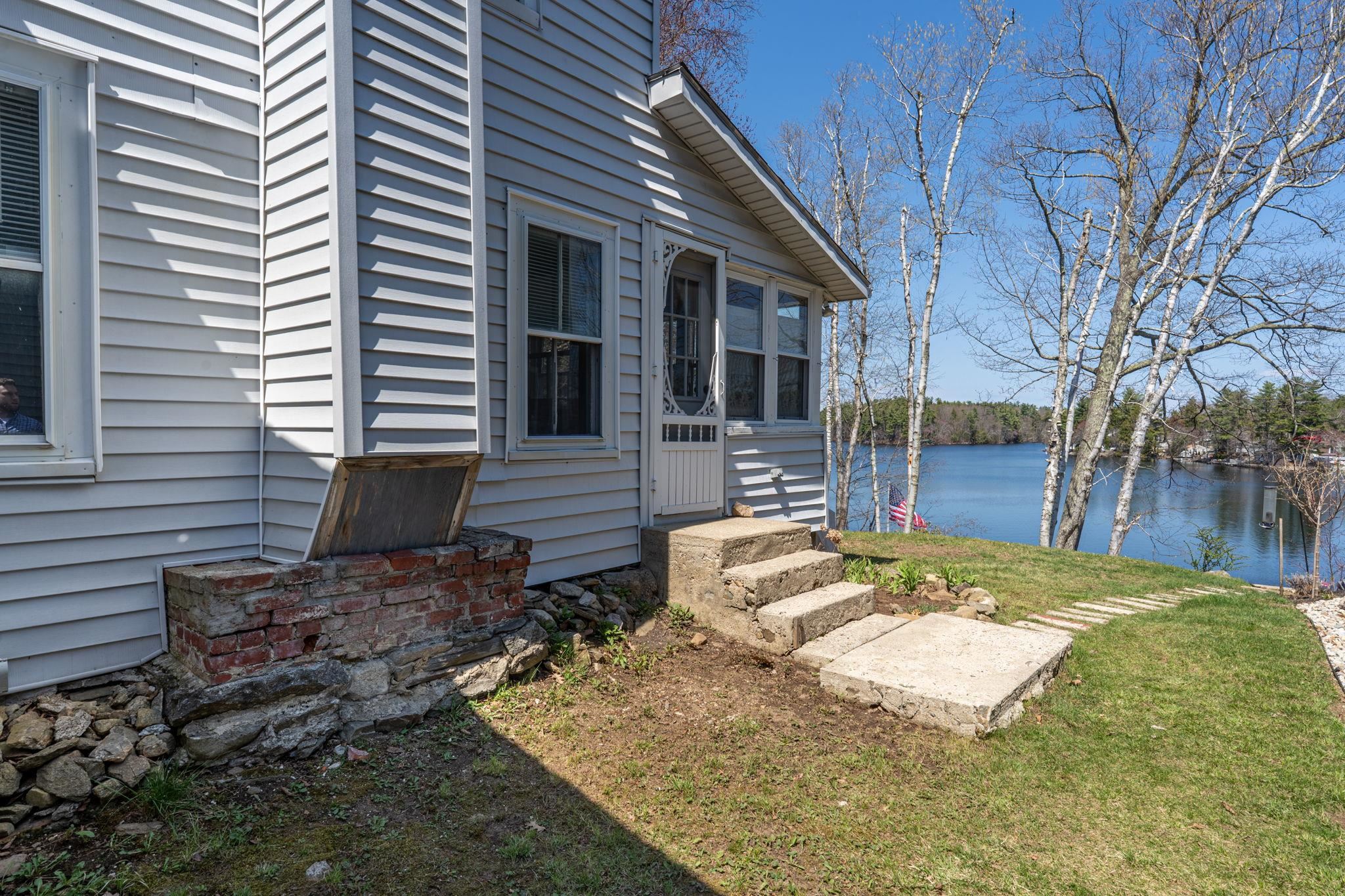7 Lippold Road Atkinson, NH 03811 - Photo 3 of 36 Gallery Image 3