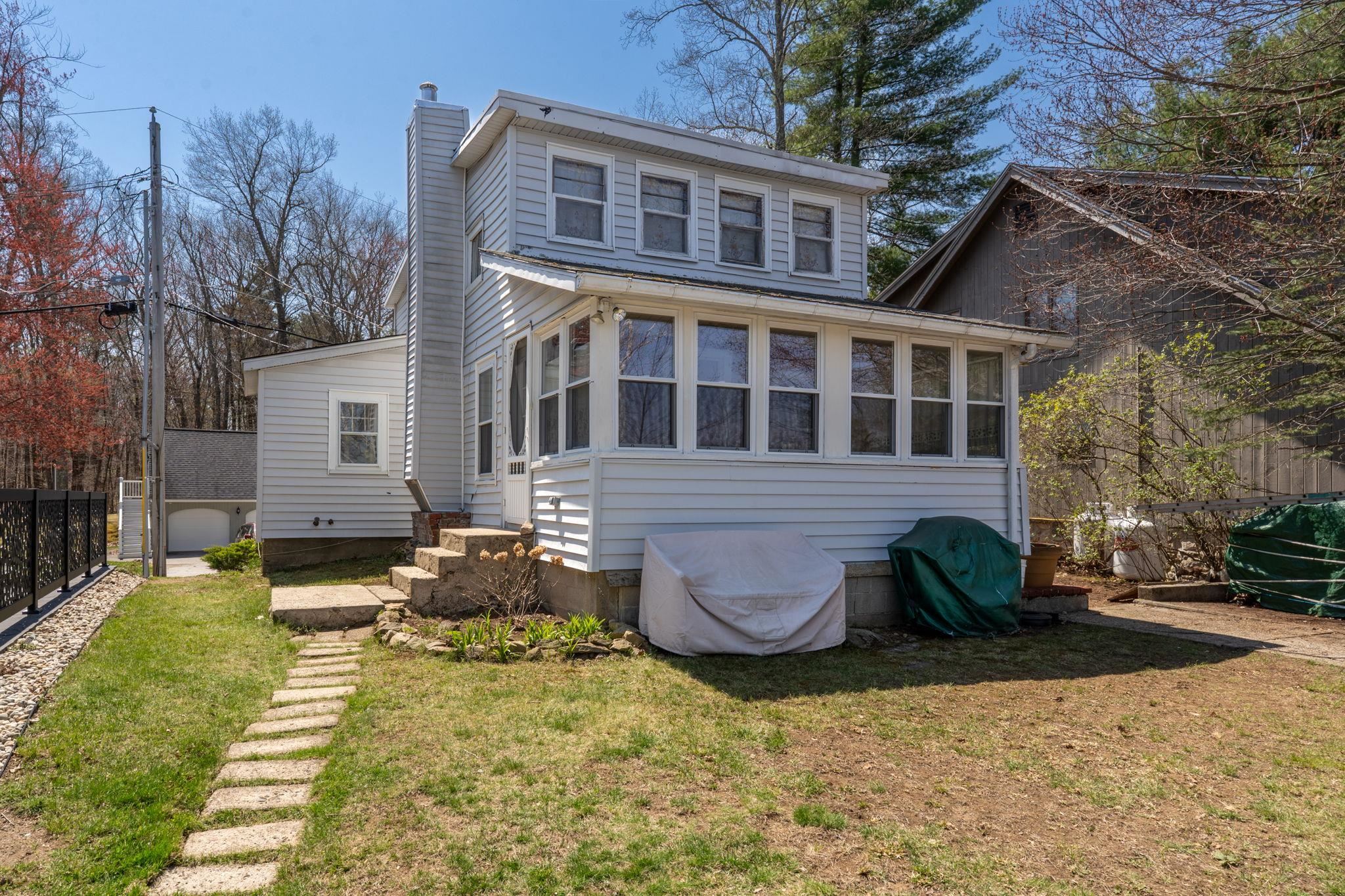 7 Lippold Road Atkinson, NH 03811 - Photo 4 of 36 Gallery Image 4