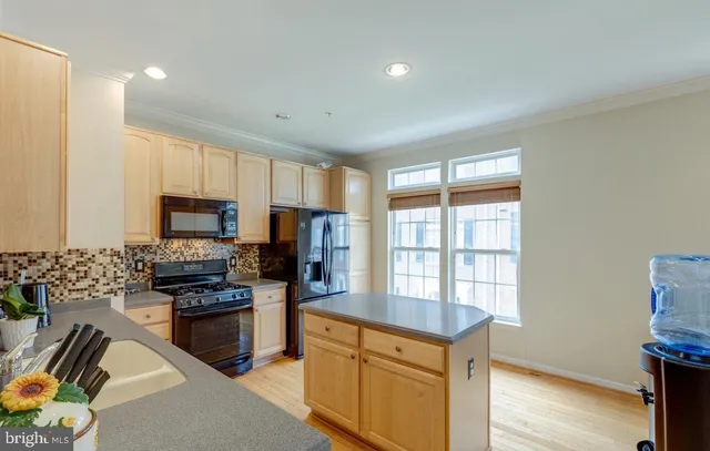 $3,300 | 3672 Madison Watch Way, Falls Church, VA 22041