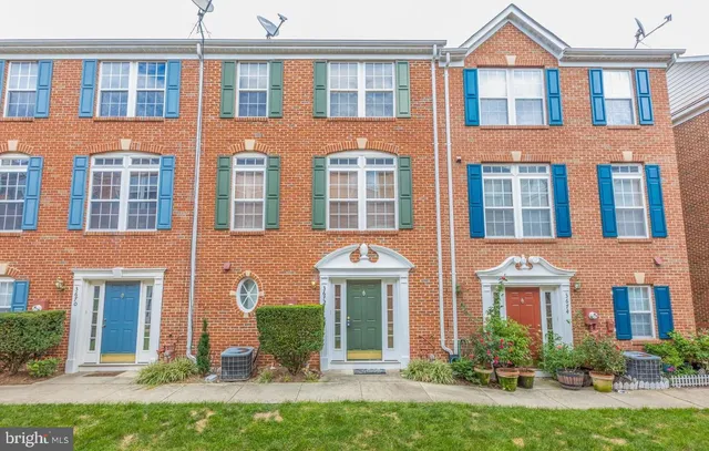 $3,300 | 3672 Madison Watch Way, Falls Church, VA 22041