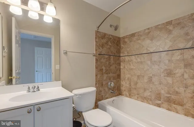 $3,300 | 3672 Madison Watch Way, Falls Church, VA 22041