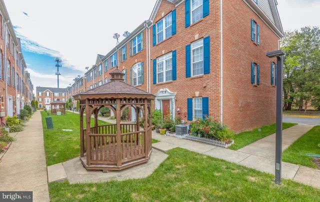 $3,300 | 3672 Madison Watch Way, Falls Church, VA 22041