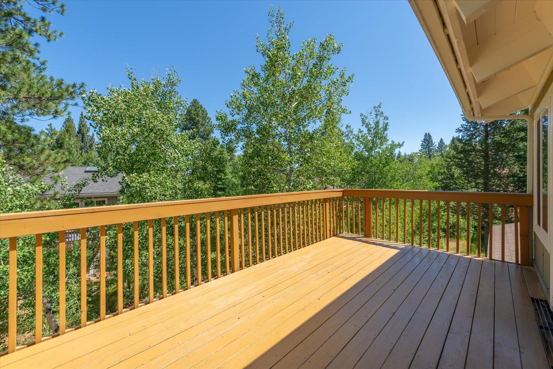 10240 Pine Cone Road Truckee, CA 96161 - Photo 7 of 28